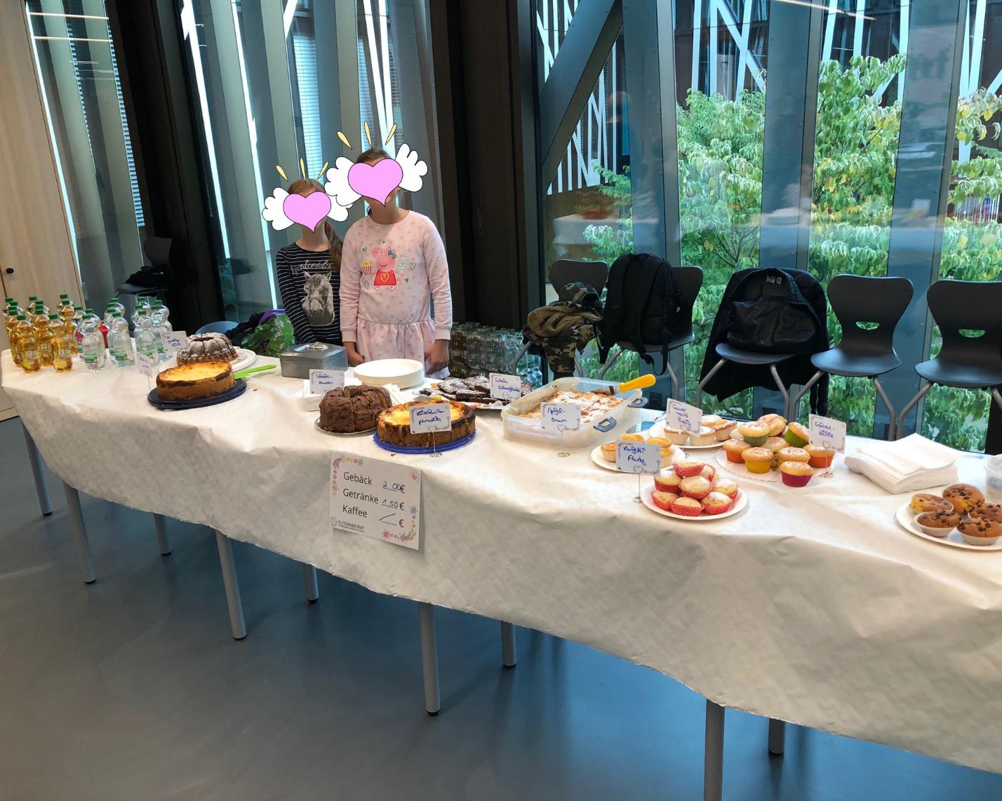 Elternbeirat Kuchenstand am Infotag 23.10.2023