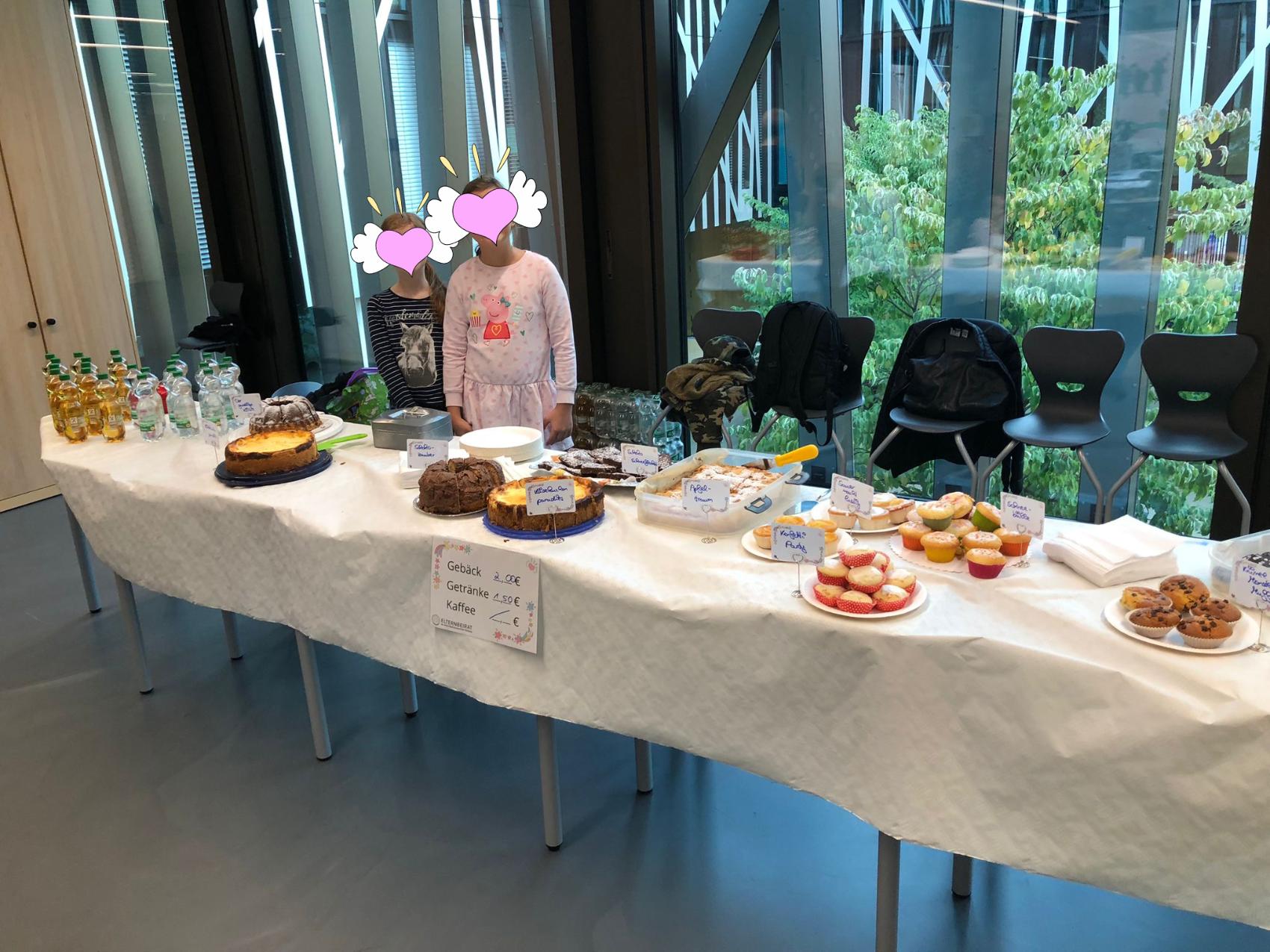 Elternbeirat Kuchenstand am Infotag 23.10.2023