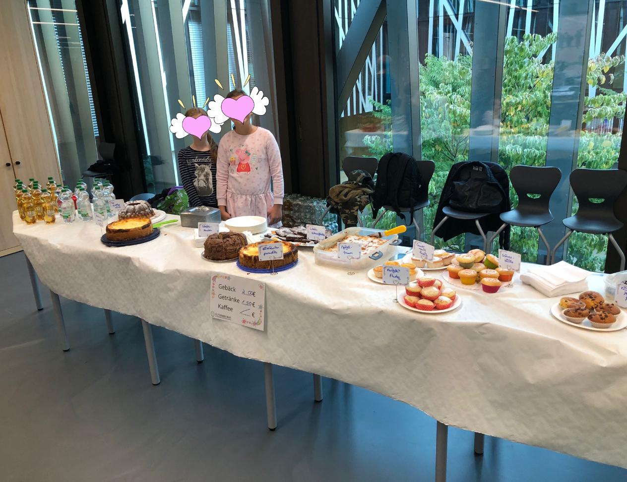 Elternbeirat Kuchenstand am Infotag 23.10.2023