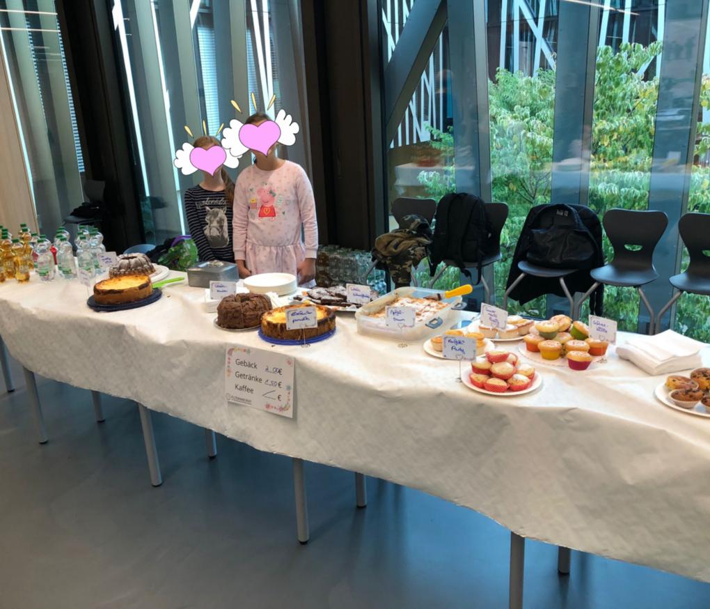 Elternbeirat Kuchenstand am Infotag 23.10.2023