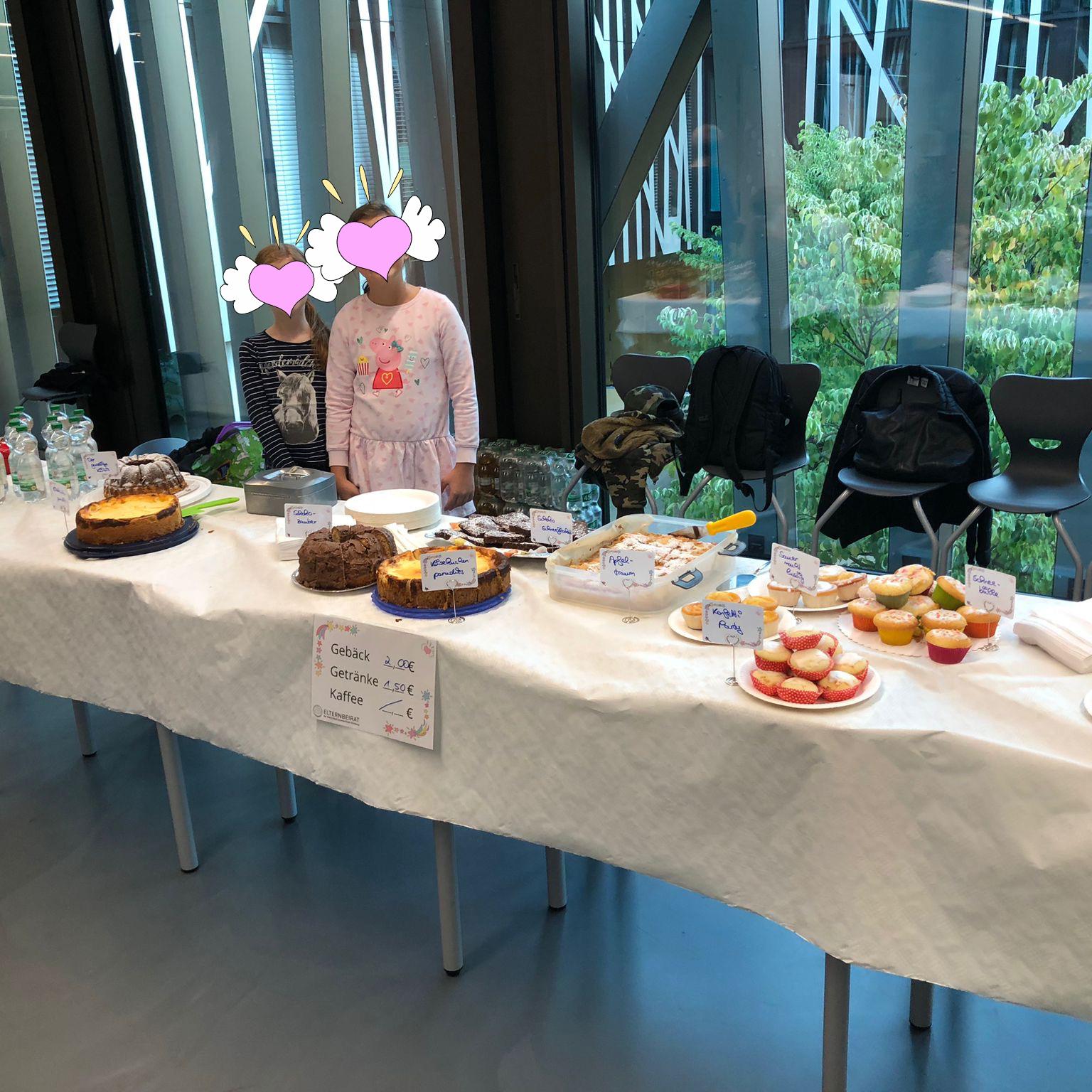 Elternbeirat Kuchenstand am Infotag 23.10.2023