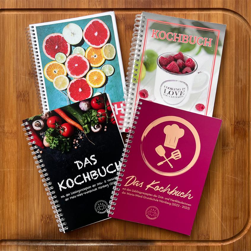 Vier Ausgaben von dem Kochbuch der Grundschule